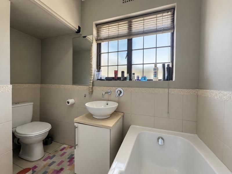 2 Bedroom Property for Sale in Beach Estate Western Cape